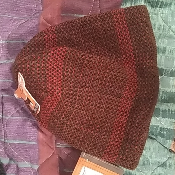 Winter hat - Picture 2 of 3